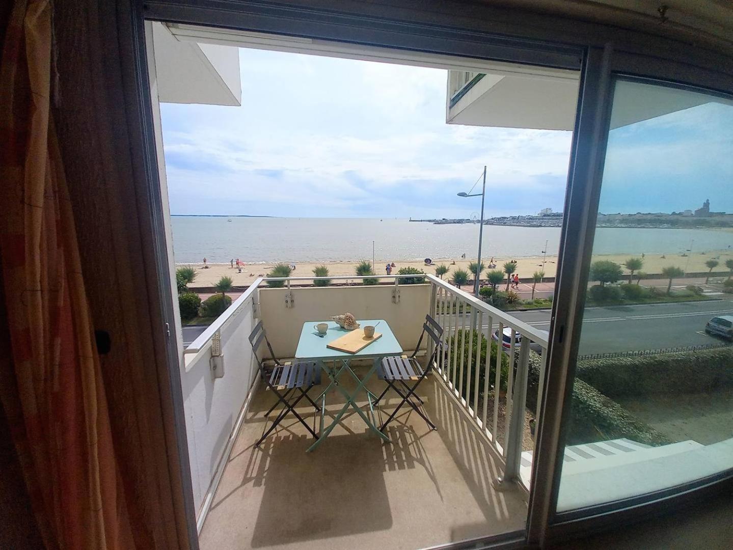 Royan - Vue Mer Pour Cet Appartement Face A La Plage - Grande Conche Bagian luar foto