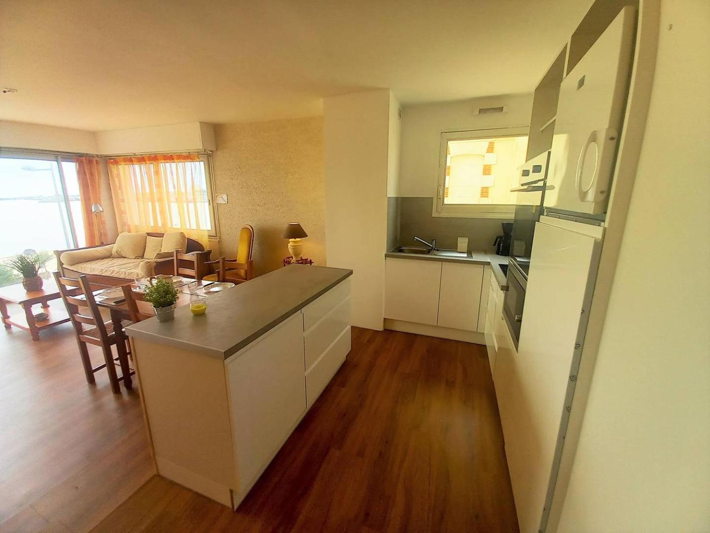 Royan - Vue Mer Pour Cet Appartement Face A La Plage - Grande Conche Bagian luar foto