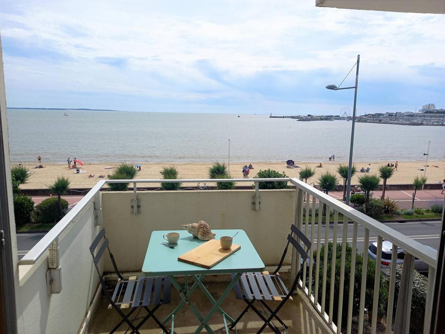 Royan - Vue Mer Pour Cet Appartement Face A La Plage - Grande Conche Bagian luar foto